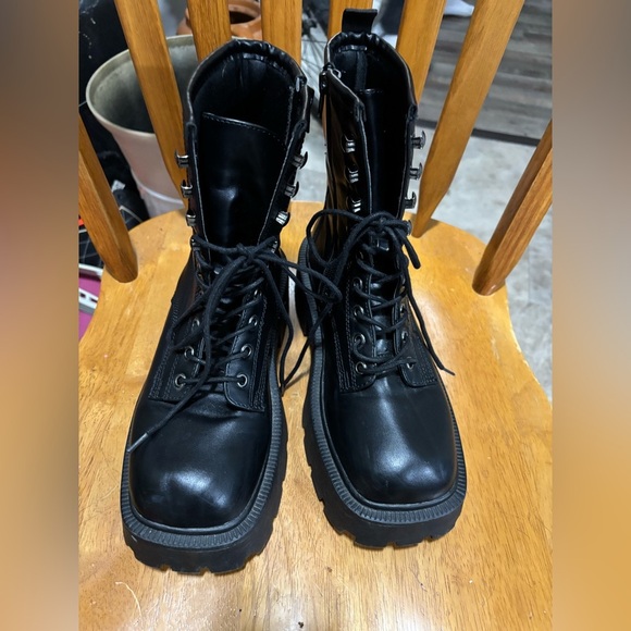 HIP1 Truffle Collection Side Zip Boots - Picture 4 of 7